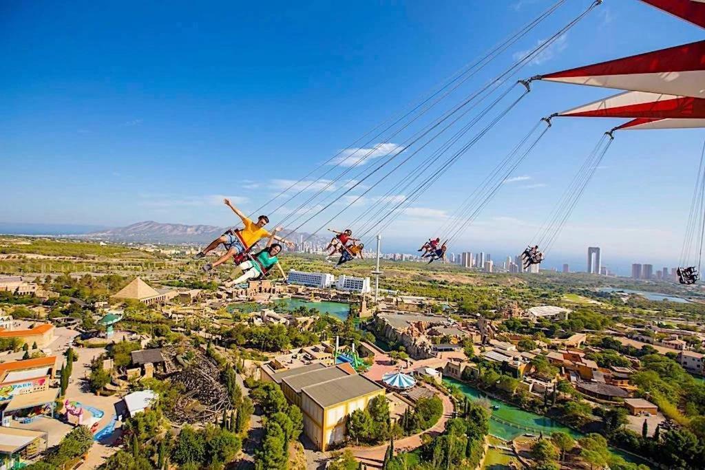 Cometa Center Benidorm Buitenkant foto